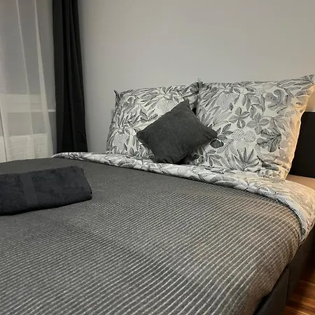 Flexstay 8 בית אירוח קרלסרוהה